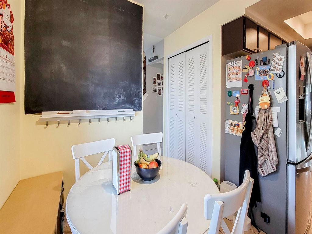 Listing Image for R3090405