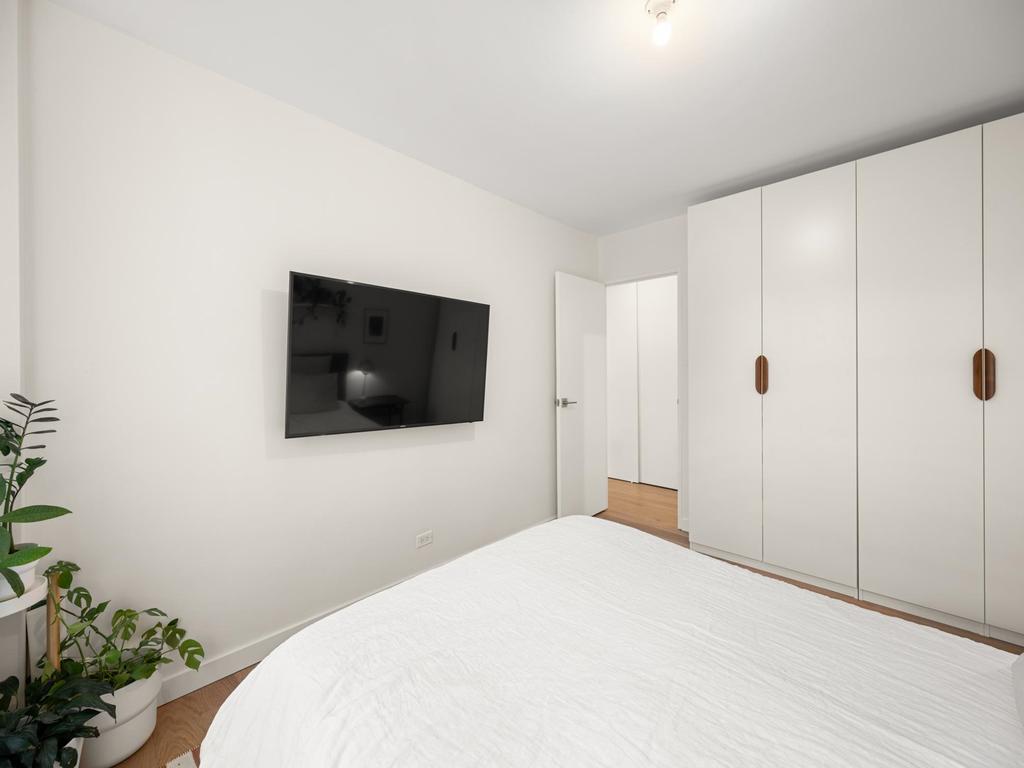 Listing Image for R3090412