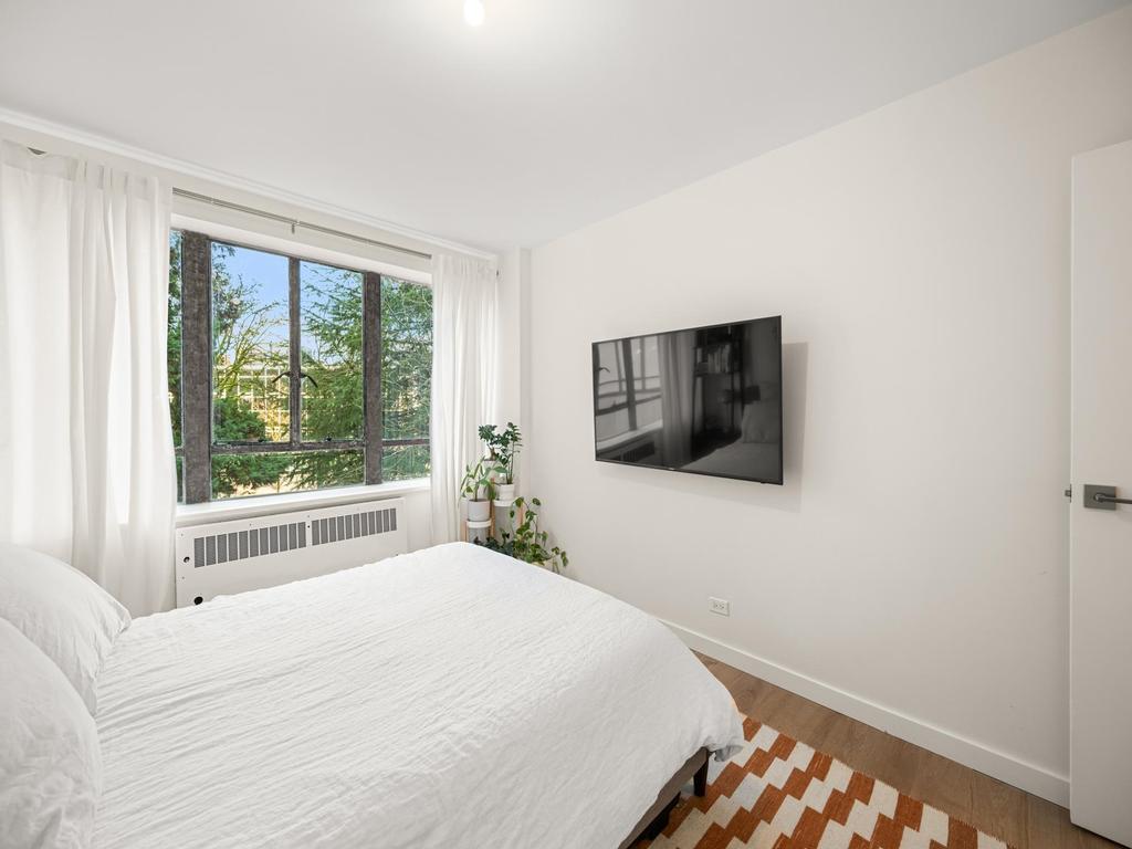 Listing Image for R3090412