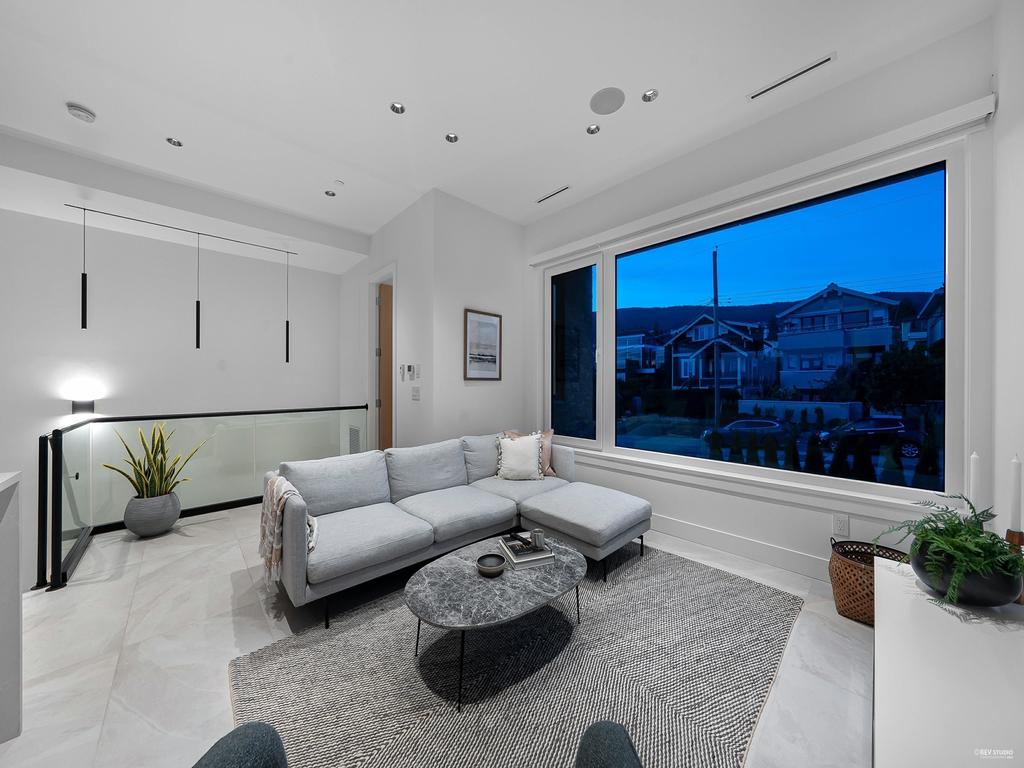 Listing Image for R3090415