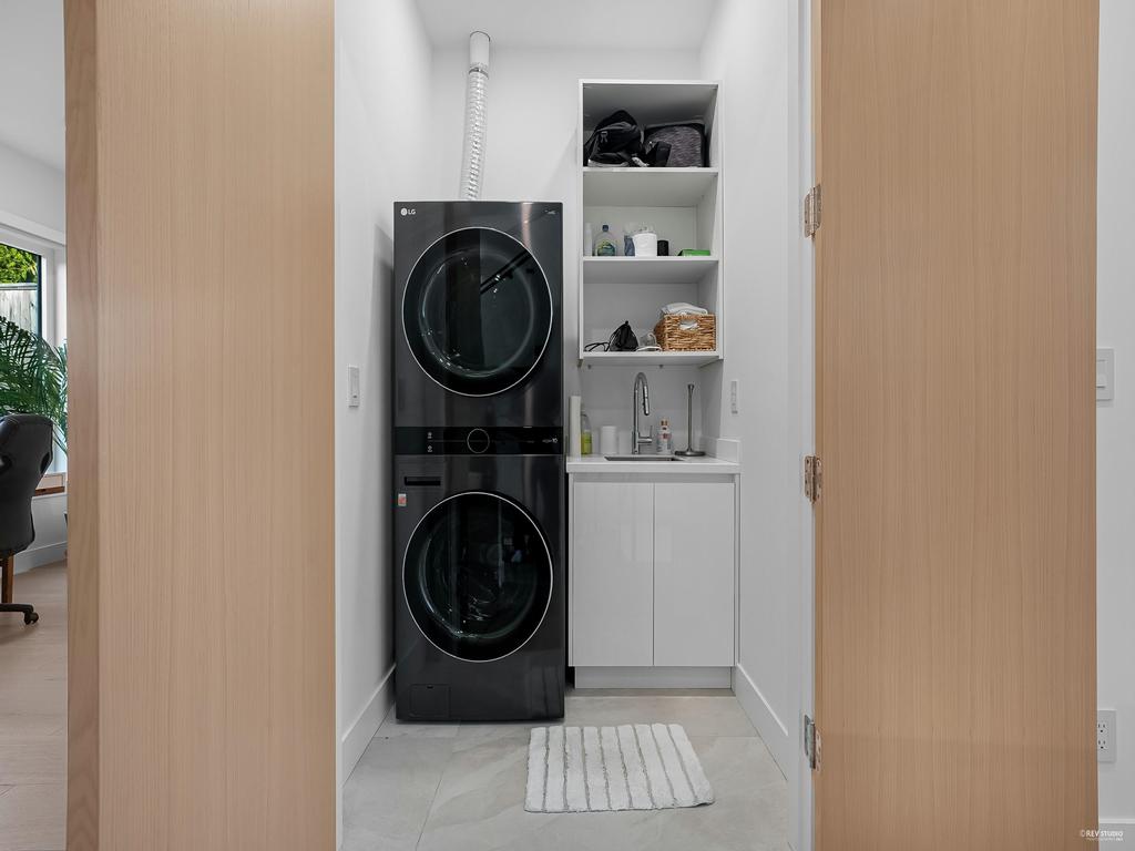 Listing Image for R3090415