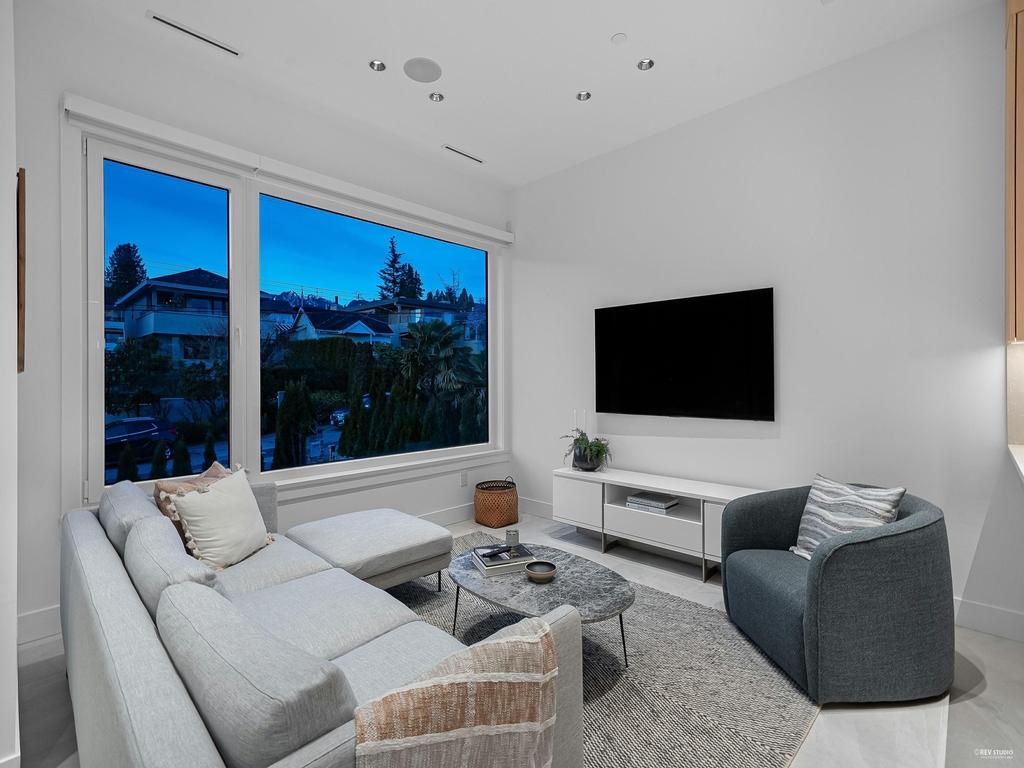 Listing Image for R3090415