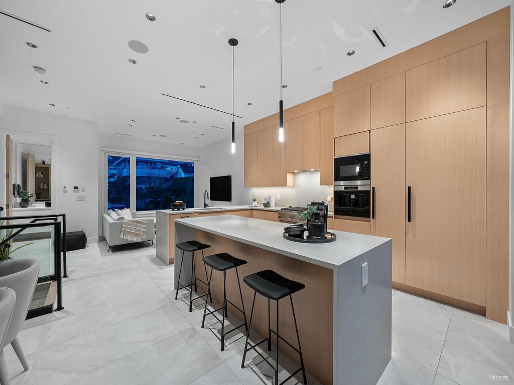 Listing Image for R3090415