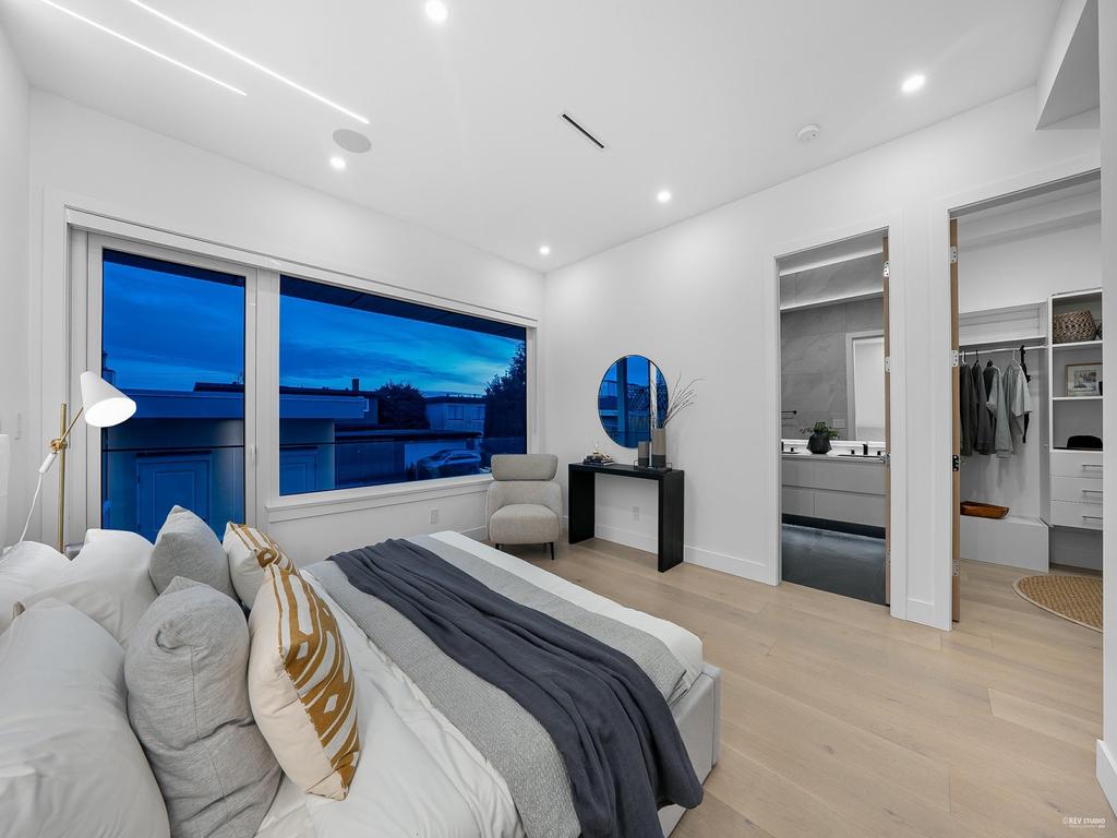 Listing Image for R3090415