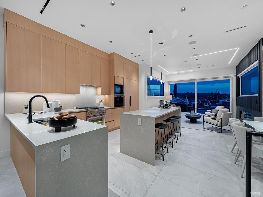 Listing Image for R3090415