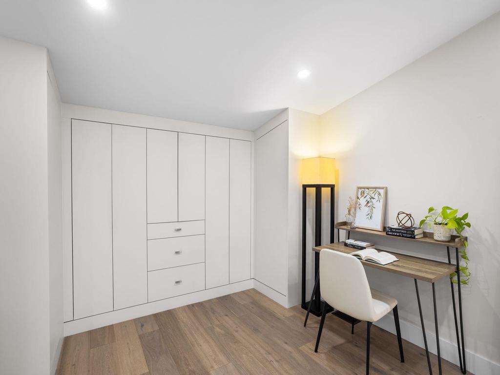 Listing Image for R3090429