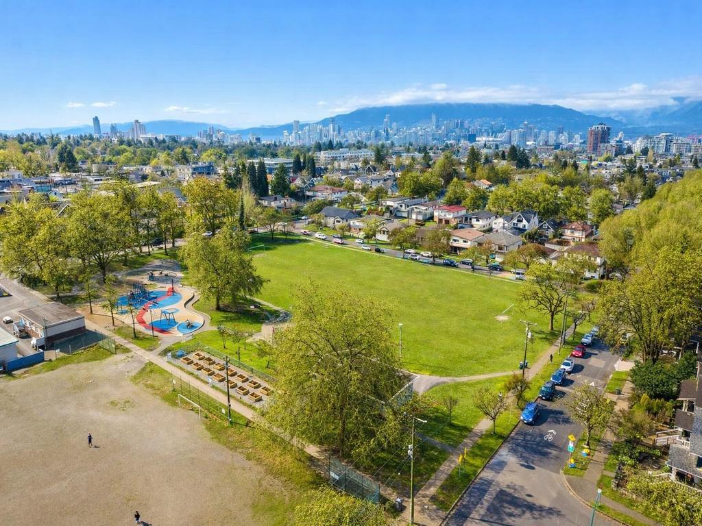 Listing Image for R3090429