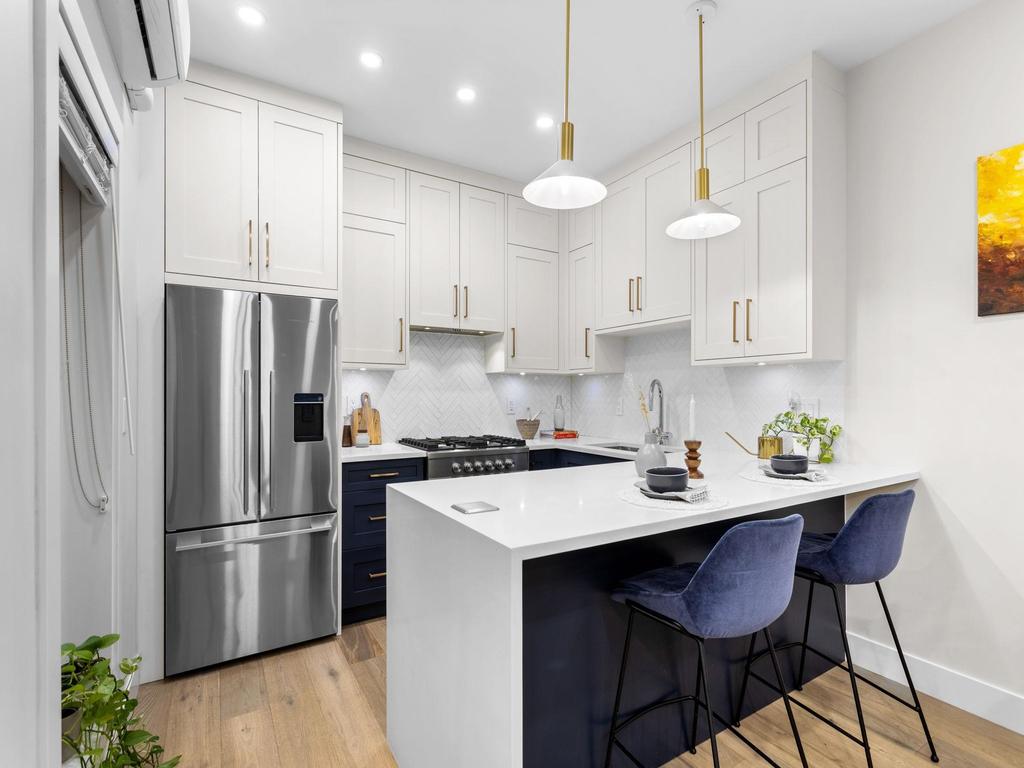 Listing Image for R3090429