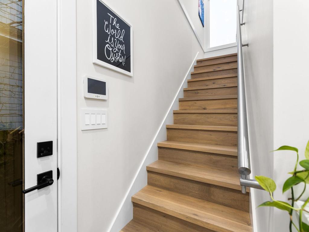 Listing Image for R3090429