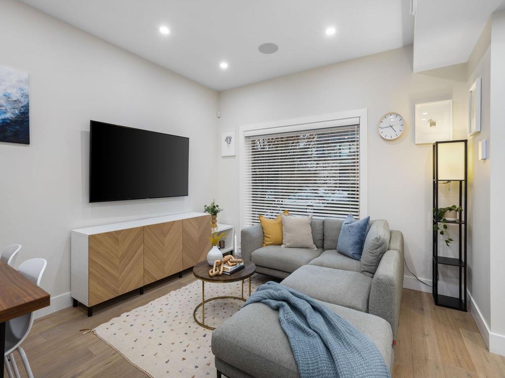 Listing Image for R3090429