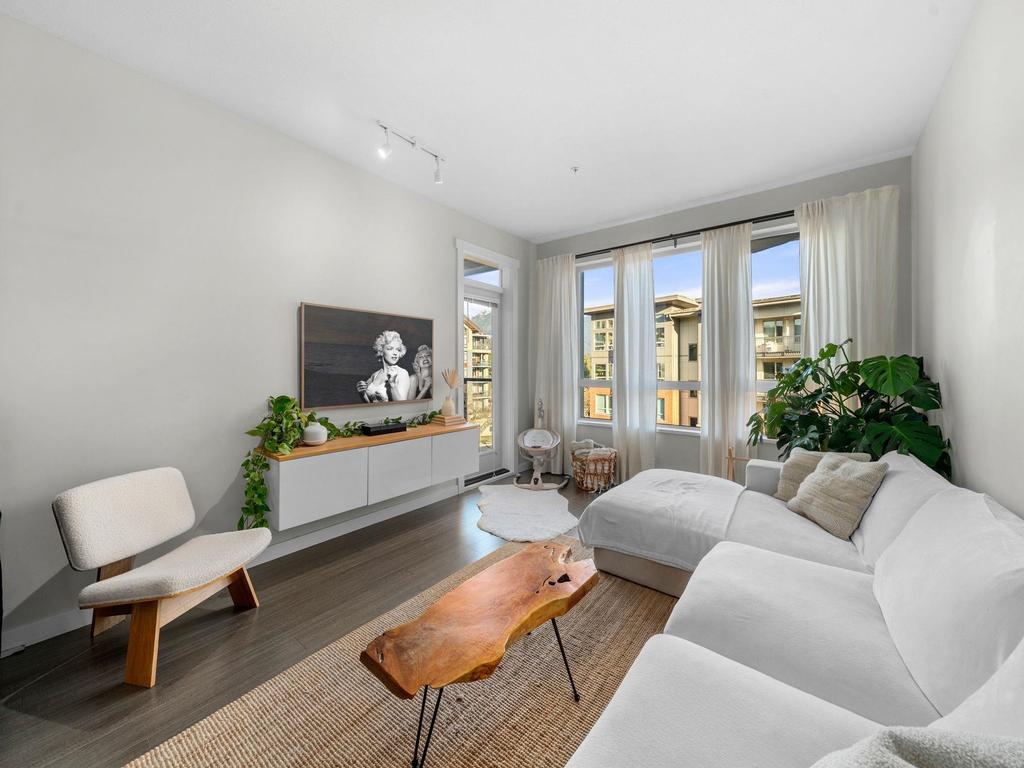 Listing Image for R3090433