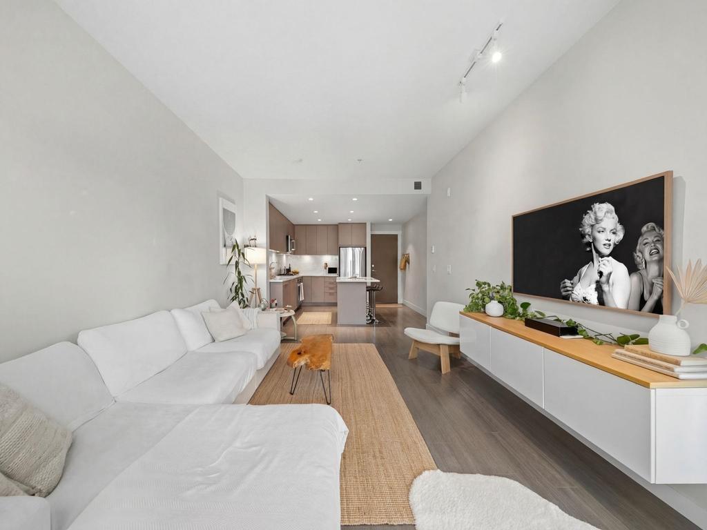 Listing Image for R3090433