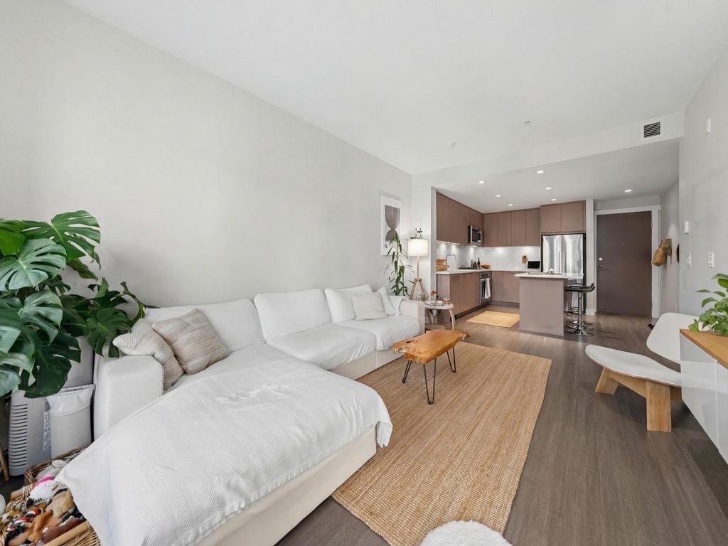 Listing Image for R3090433