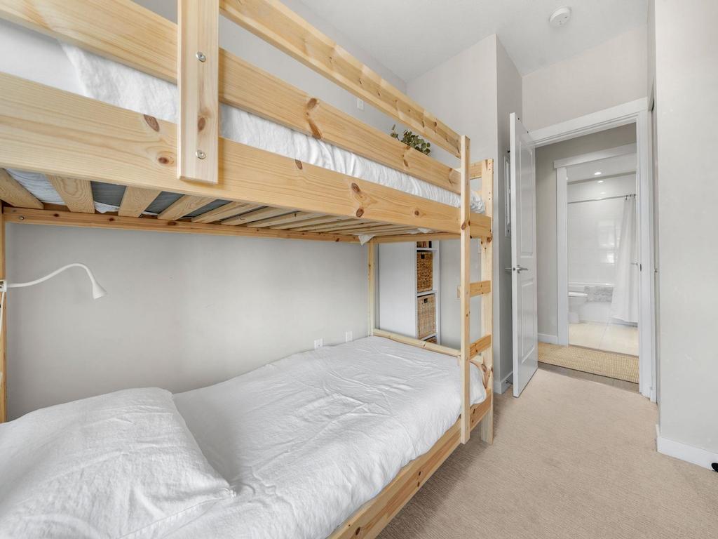 Listing Image for R3090433