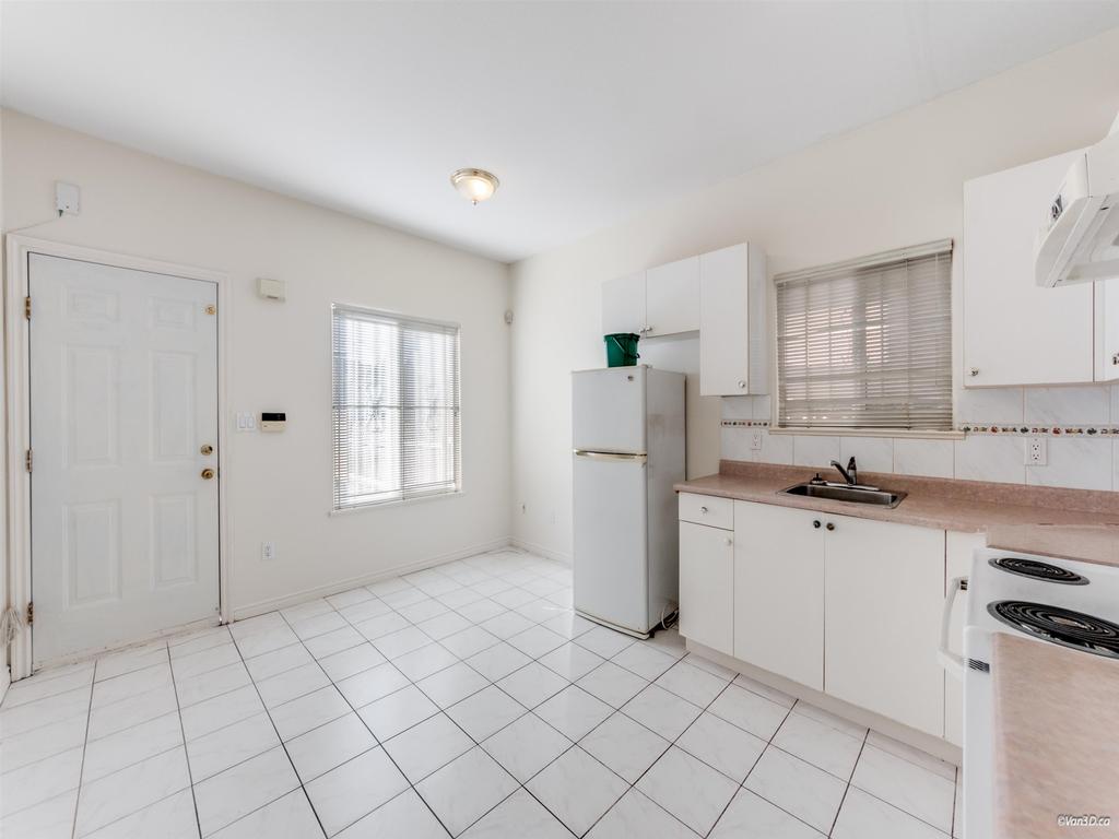 Listing Image for R3090436