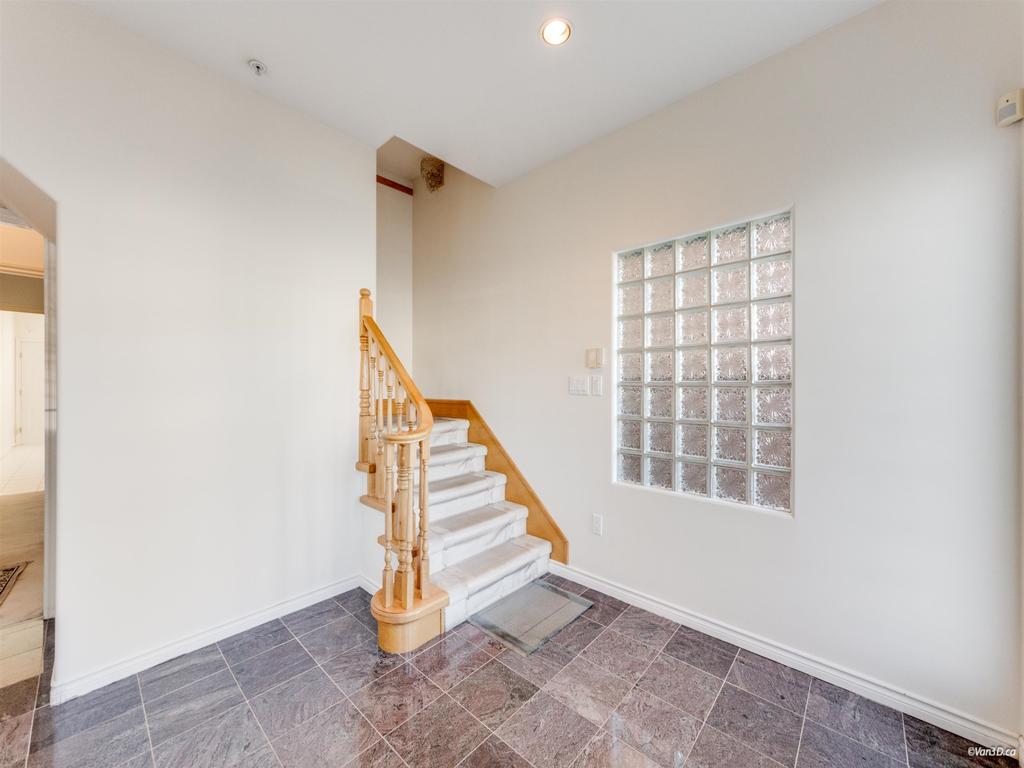 Listing Image for R3090436