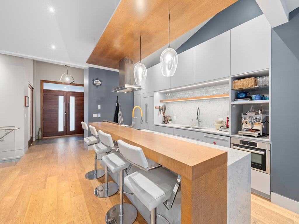 Listing Image for R3090441