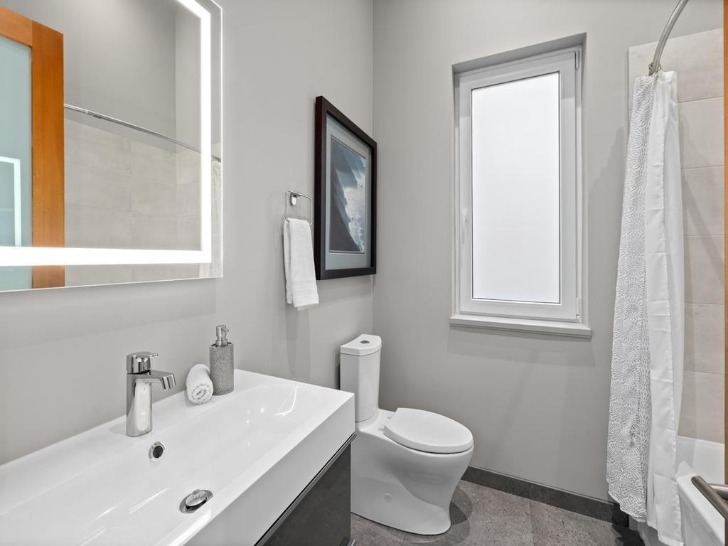 Listing Image for R3090441