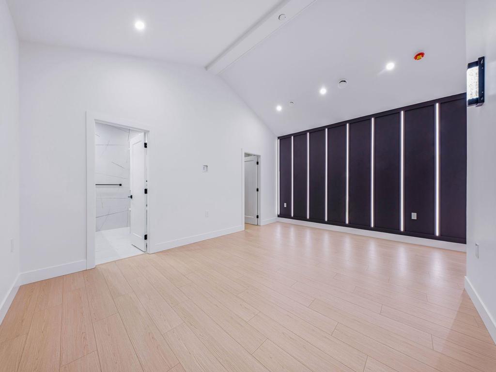 Listing Image for R3090448