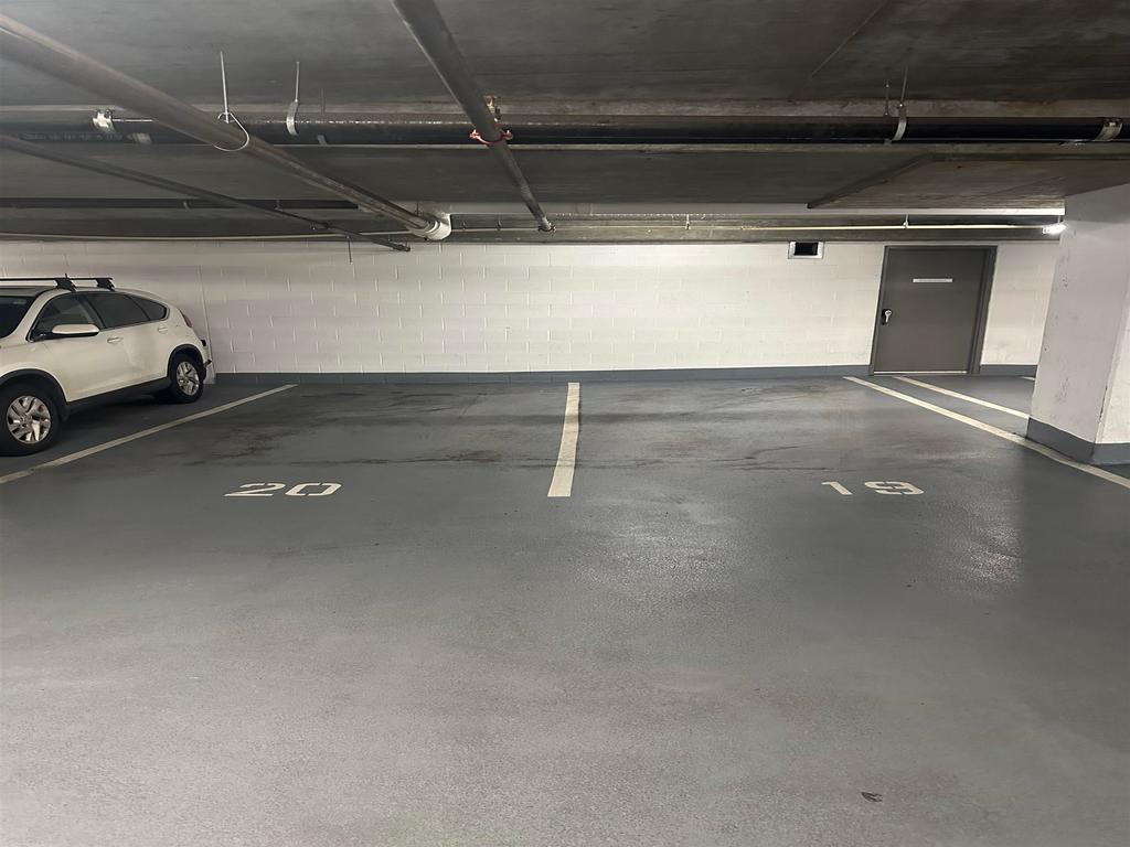 Listing Image for R3090451