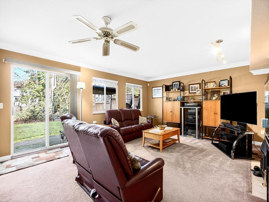 Listing Image for R3090483