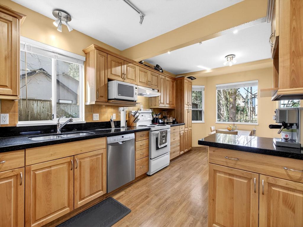 Listing Image for R3090483