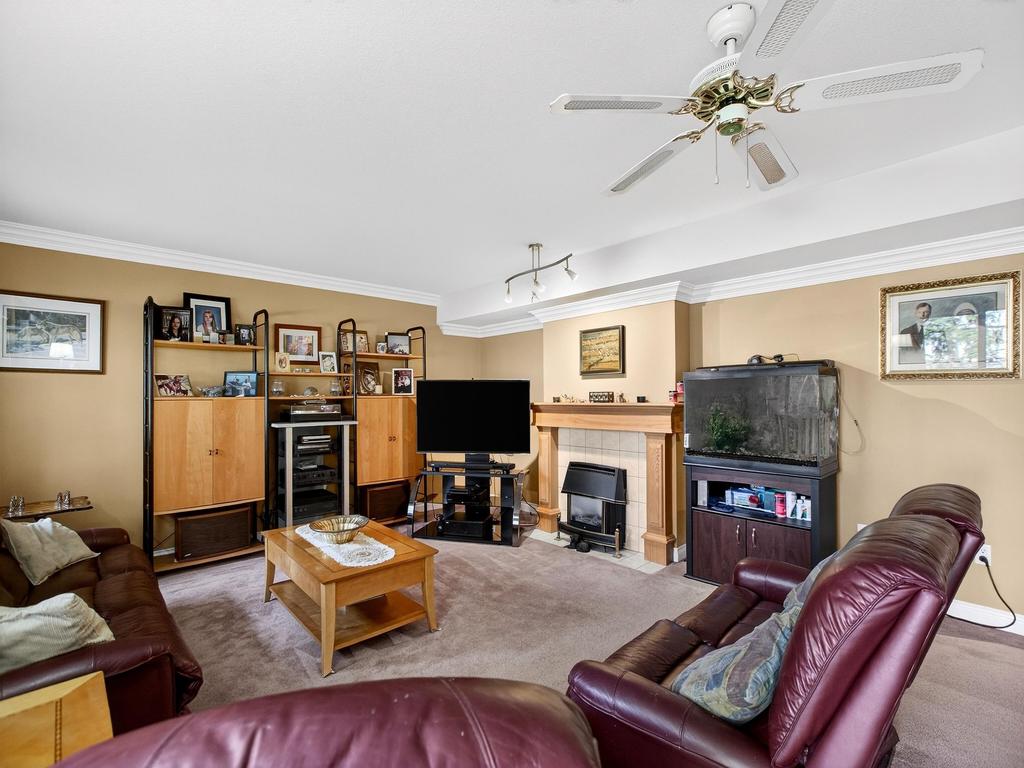 Listing Image for R3090483