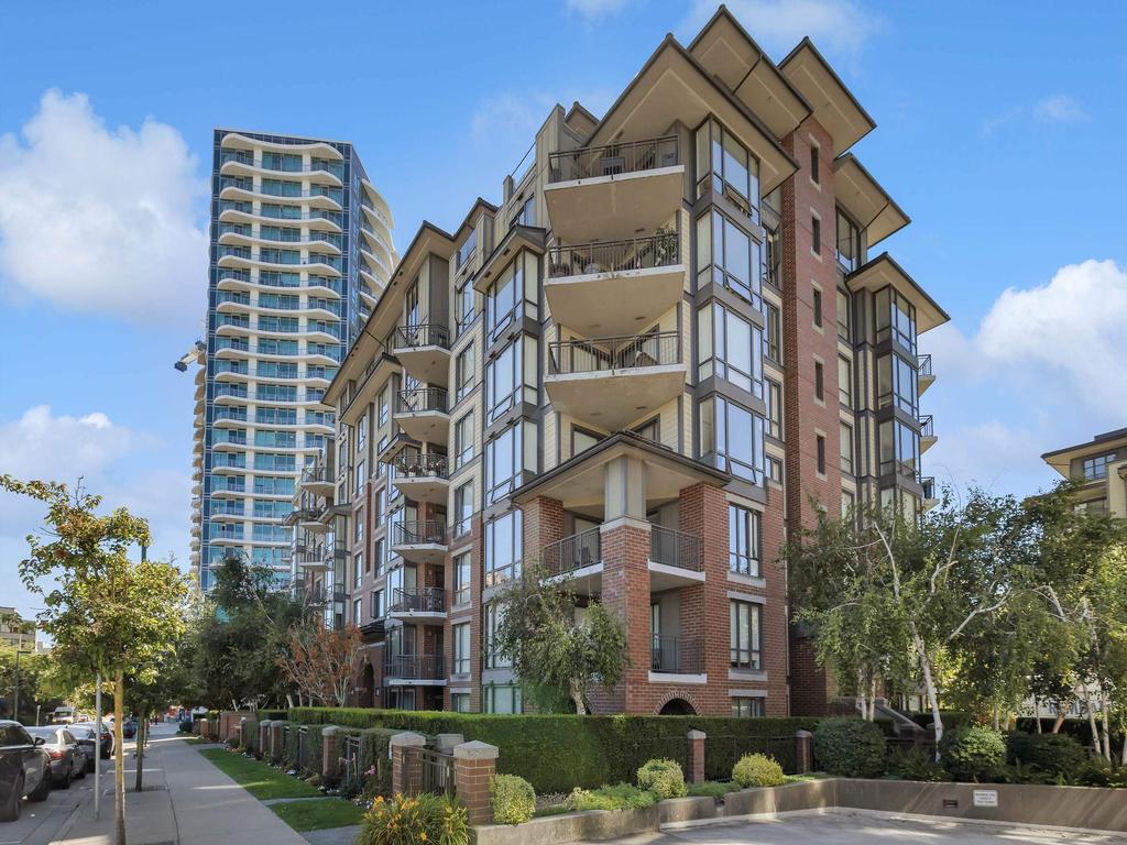 Listing Image for R3090484