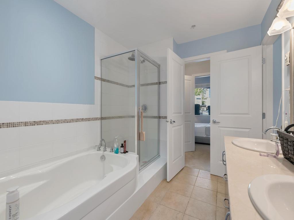 Listing Image for R3090484