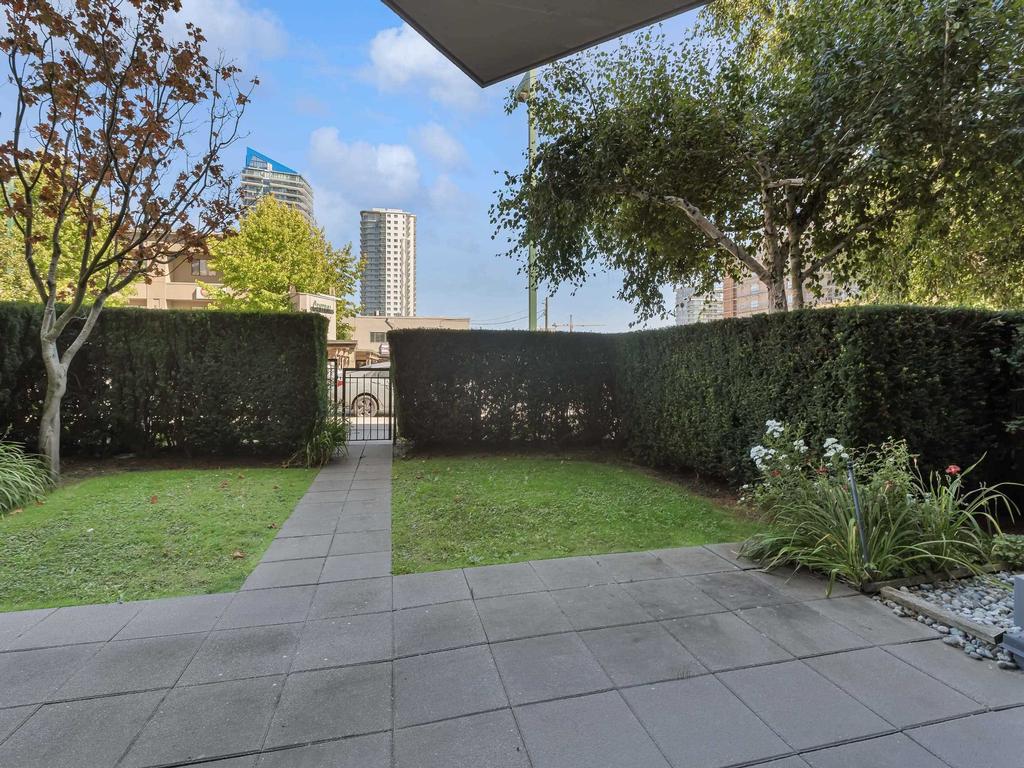 Listing Image for R3090484