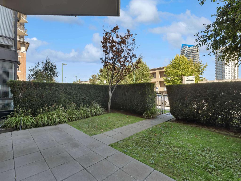 Listing Image for R3090484