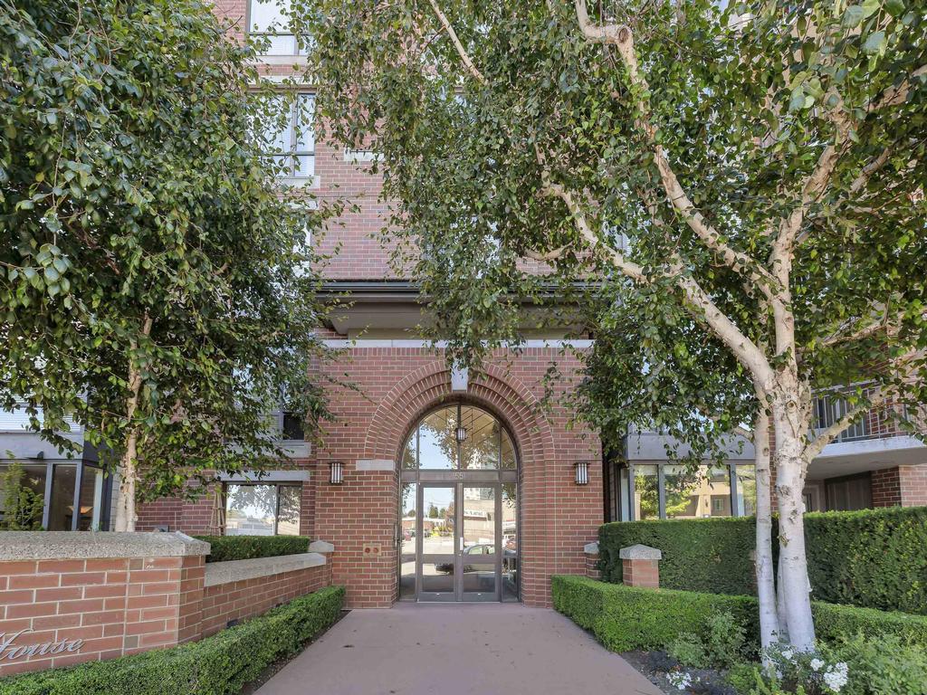 Listing Image for R3090484