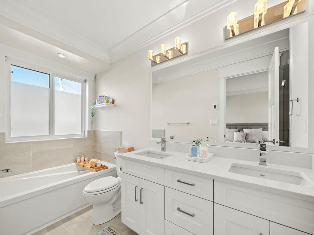 Listing Image for R3090488