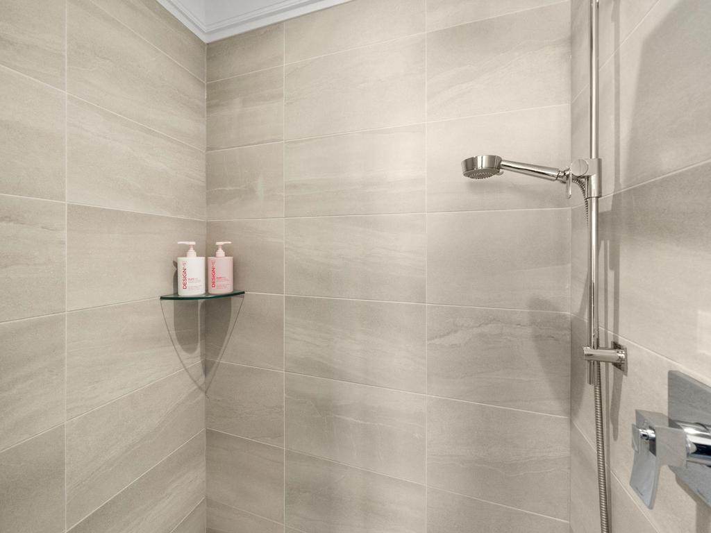 Listing Image for R3090488