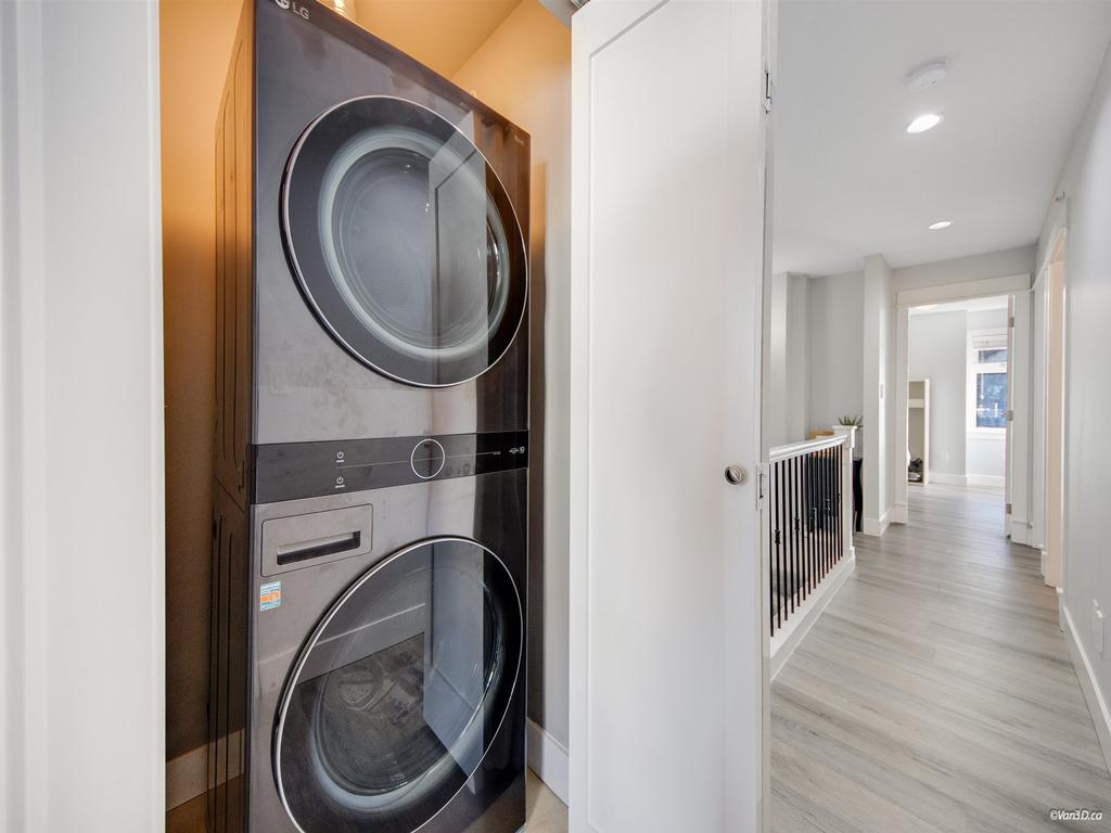 Listing Image for R3090489