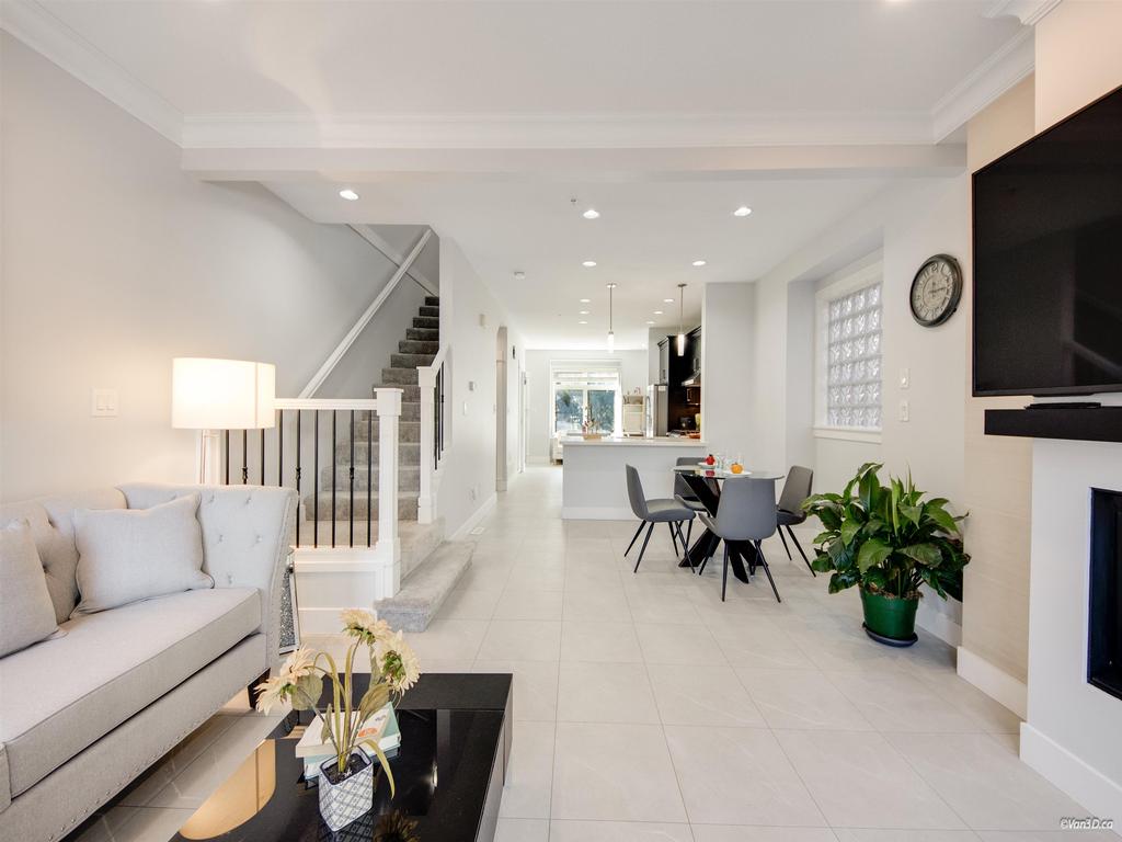 Listing Image for R3090489