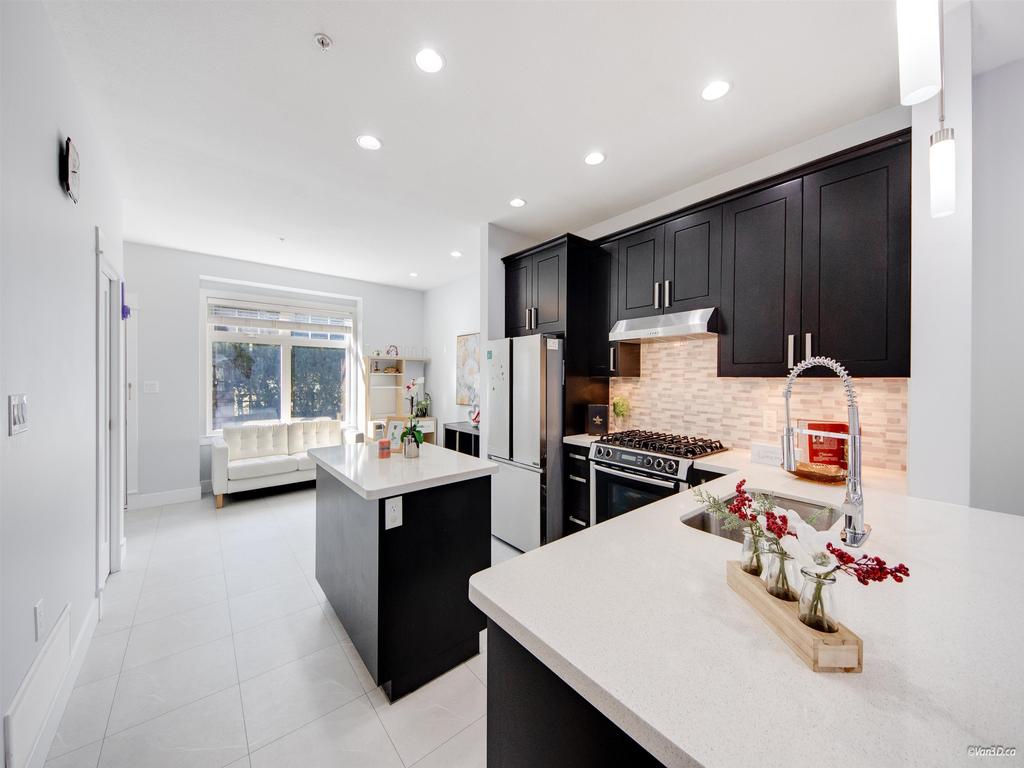 Listing Image for R3090489