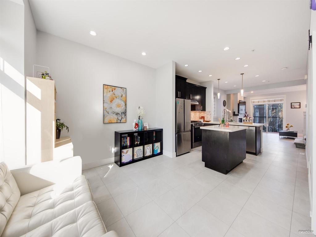 Listing Image for R3090489