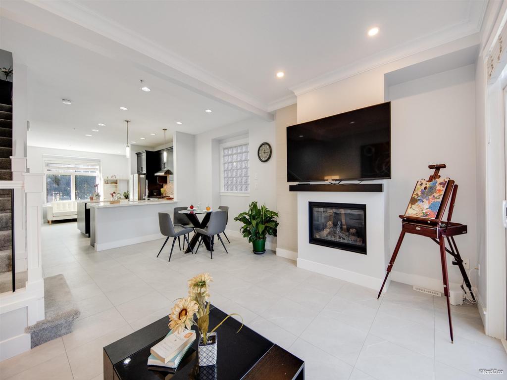 Listing Image for R3090489