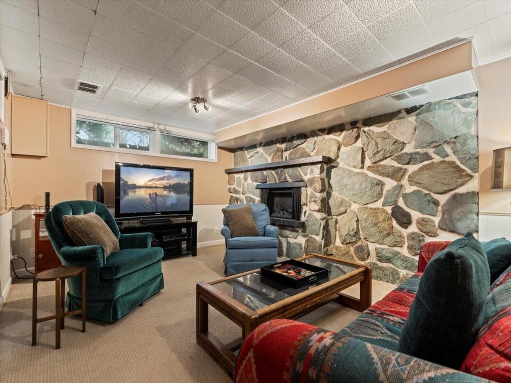 Listing Image for R3090491