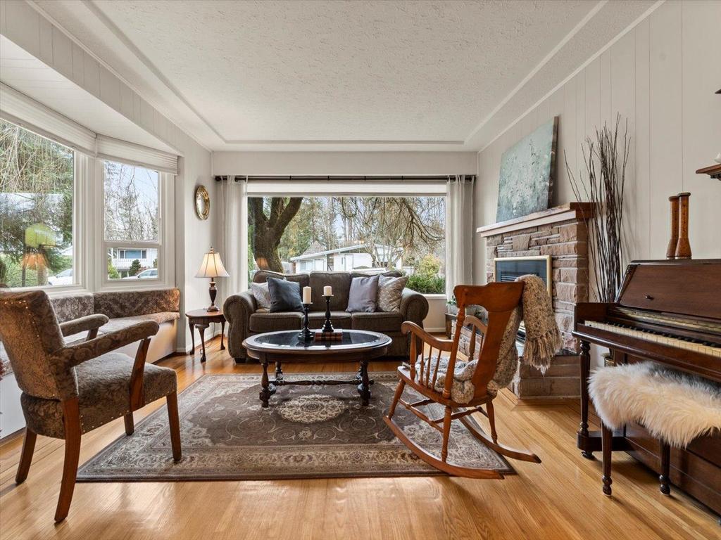 Listing Image for R3090491