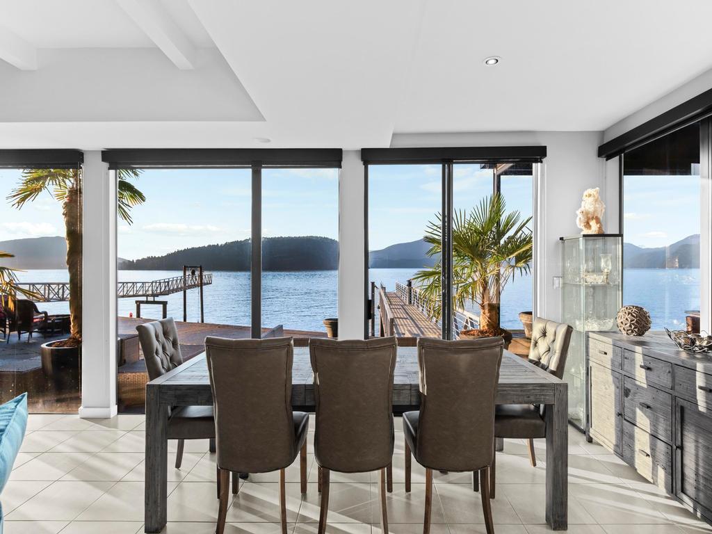 Listing Image for R3090496