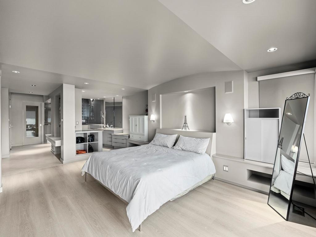 Listing Image for R3090496