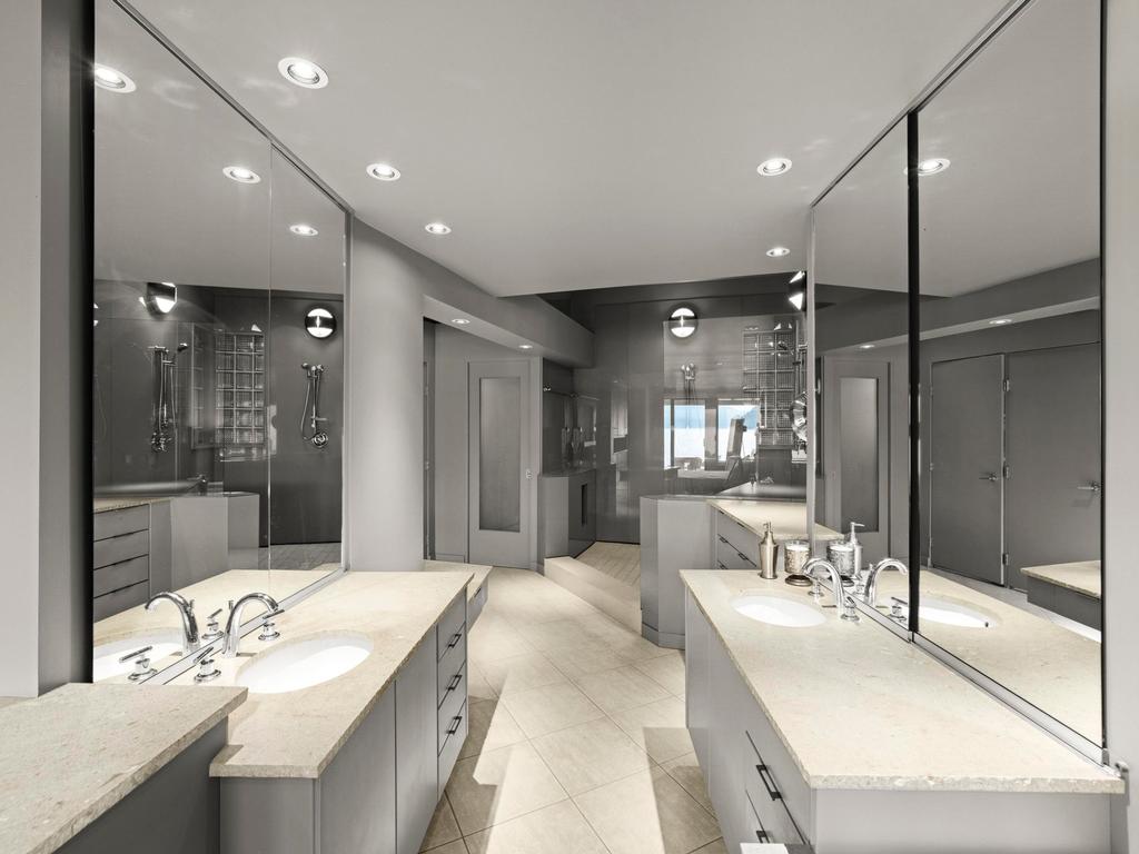 Listing Image for R3090496