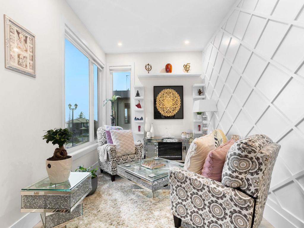 Listing Image for R3090498