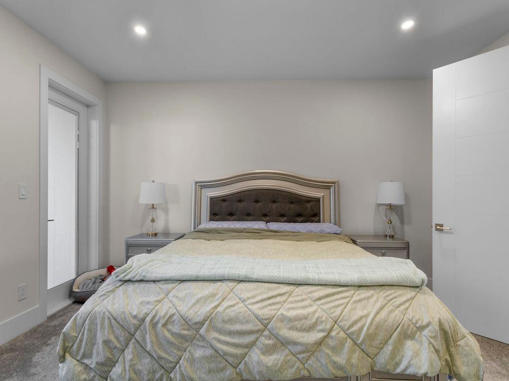 Listing Image for R3090498