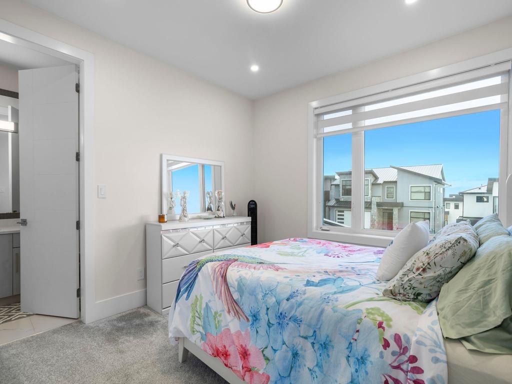 Listing Image for R3090498