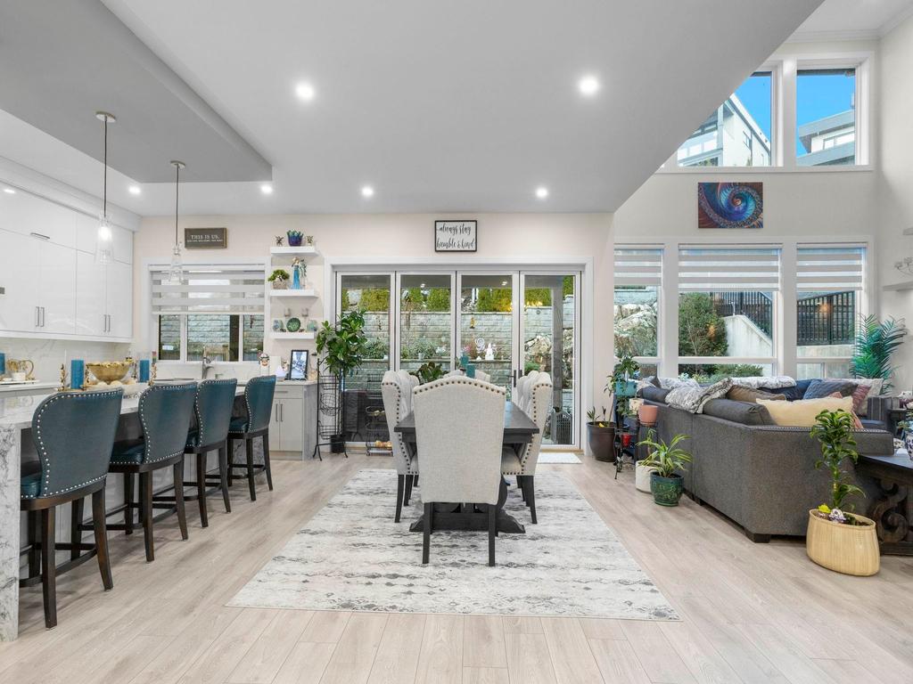 Listing Image for R3090498