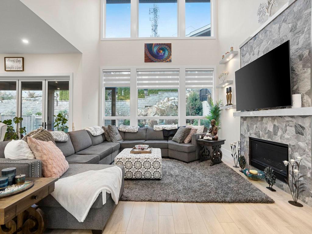 Listing Image for R3090498