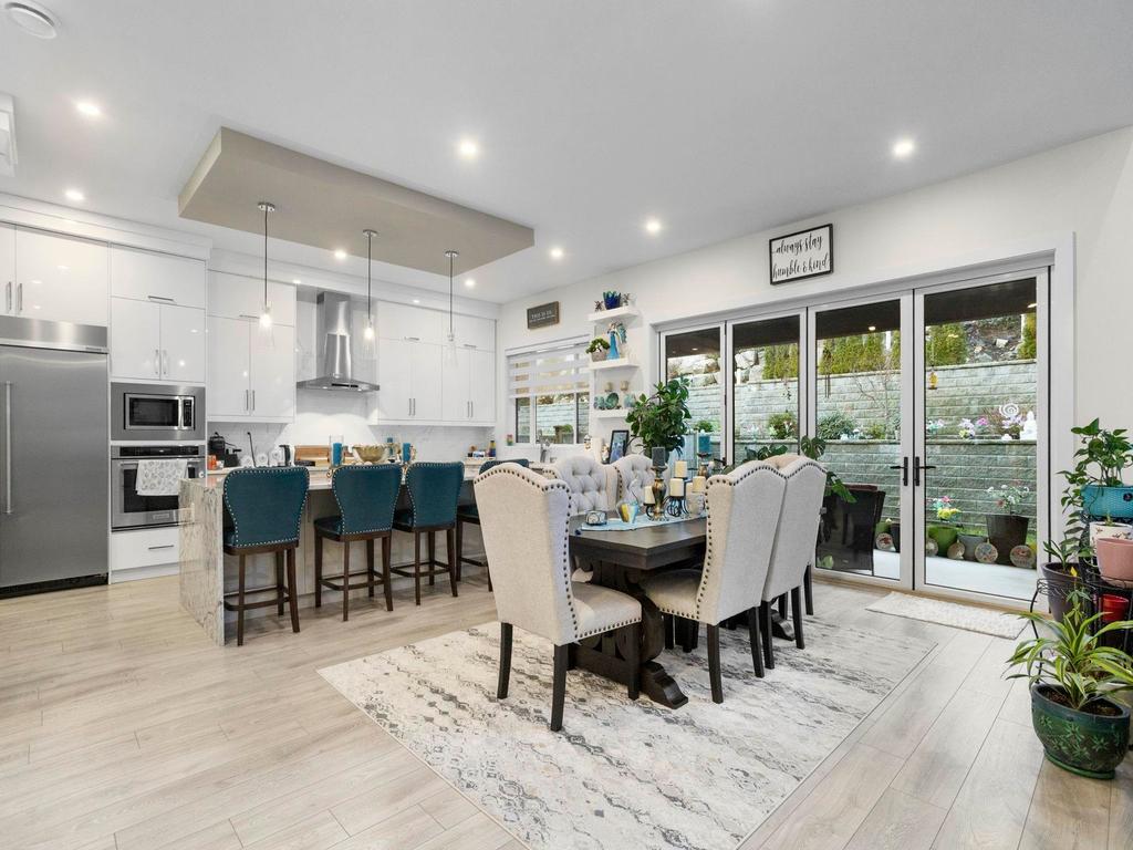 Listing Image for R3090498